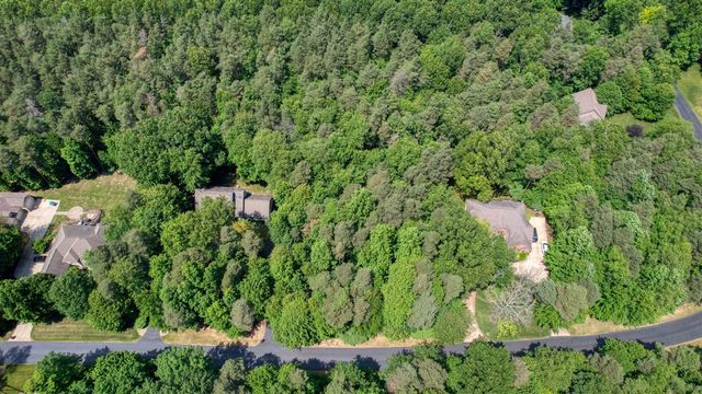 7003 Sanctuary Drive, Jackson, MI 49201