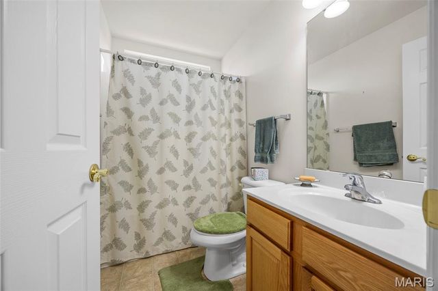 491 Angelique Place, St Charles, MO 63303