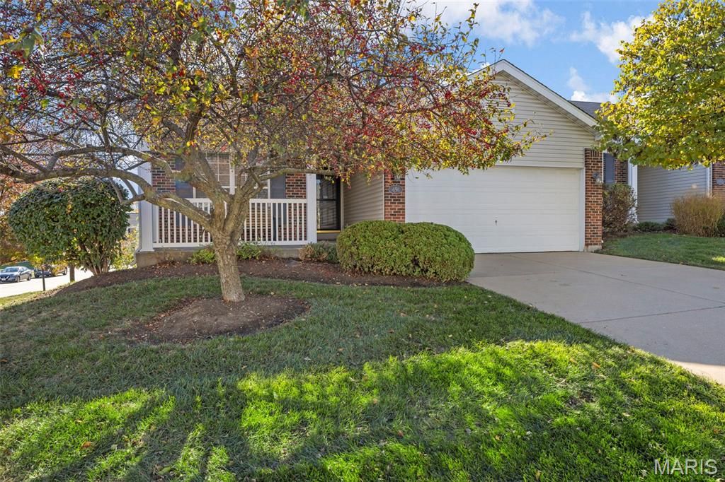 491 Angelique Place, St Charles, MO 63303