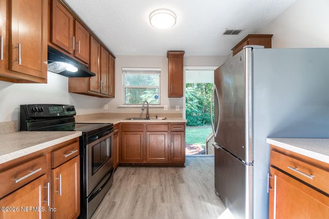 9620 HARRIET Avenue, Jacksonville, FL 32208