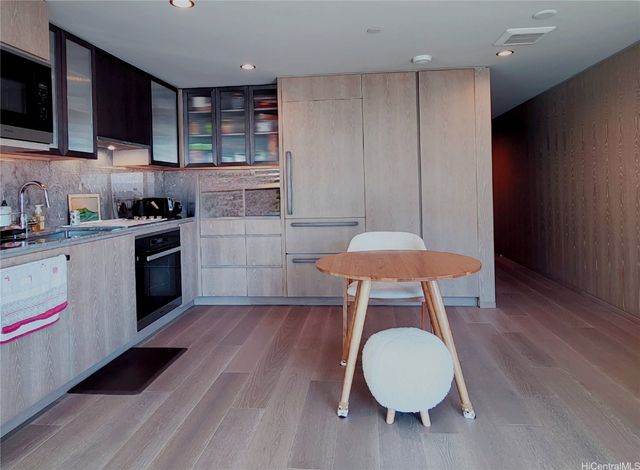 1000 Auahi Street 1303, Honolulu, HI 96814