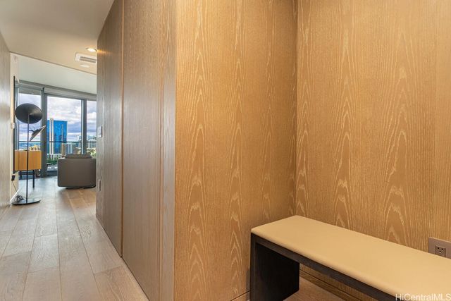 1000 Auahi Street 1303, Honolulu, HI 96814