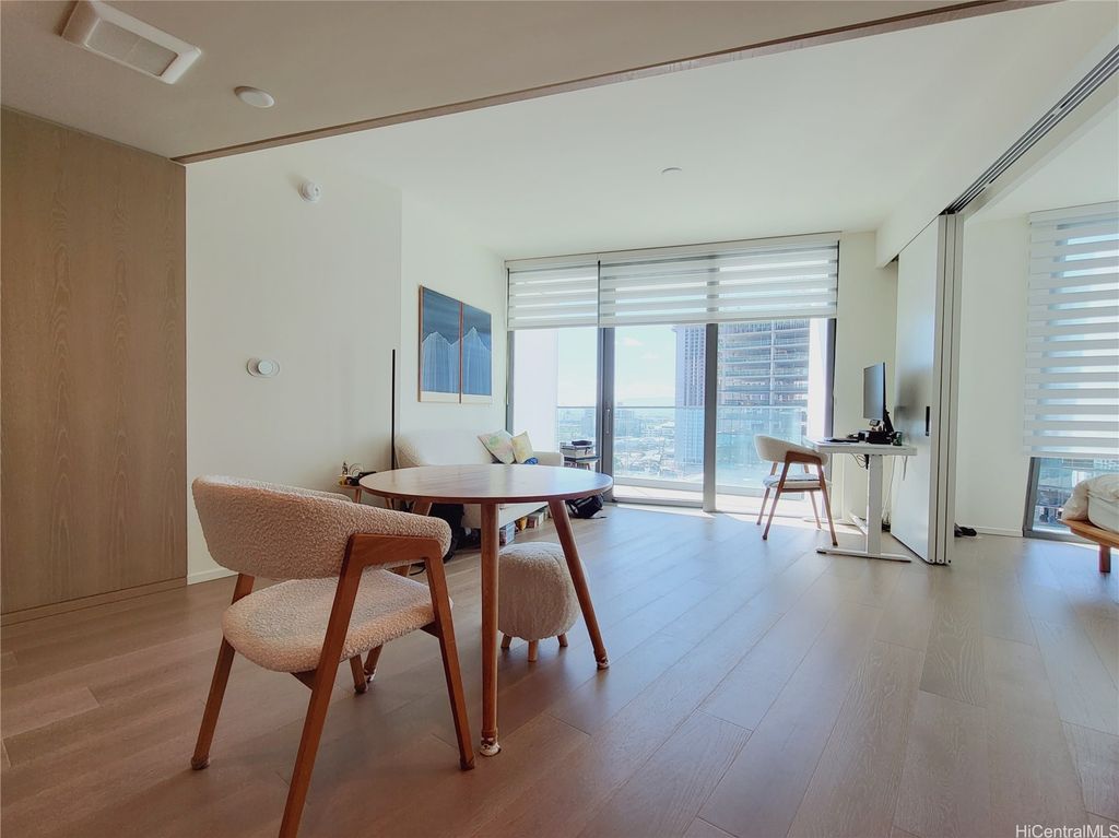 1000 Auahi Street 1303, Honolulu, HI 96814