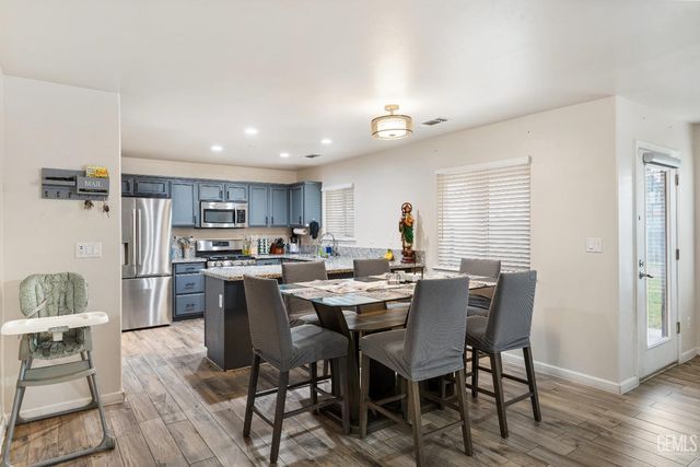 421 Chris Avenue, Shafter, CA 93263