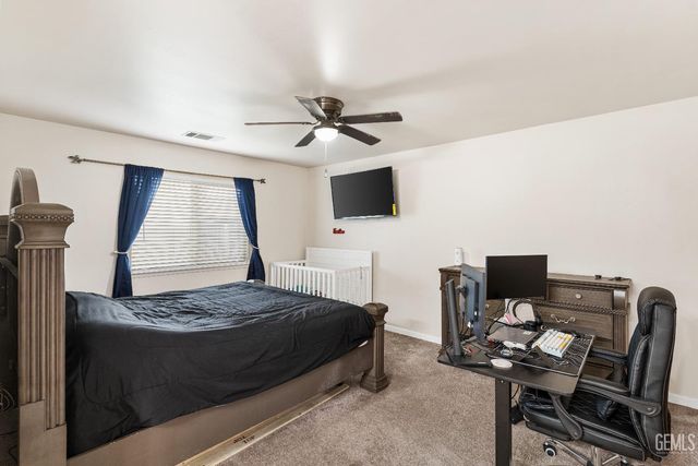 421 Chris Avenue, Shafter, CA 93263