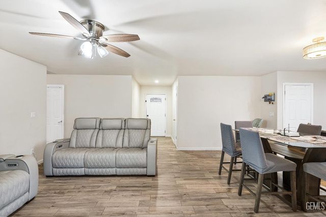 421 Chris Avenue, Shafter, CA 93263