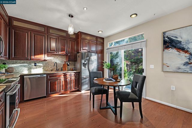 15 Creekside Dr, San Ramon, CA 94583