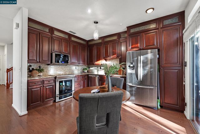 15 Creekside Dr, San Ramon, CA 94583