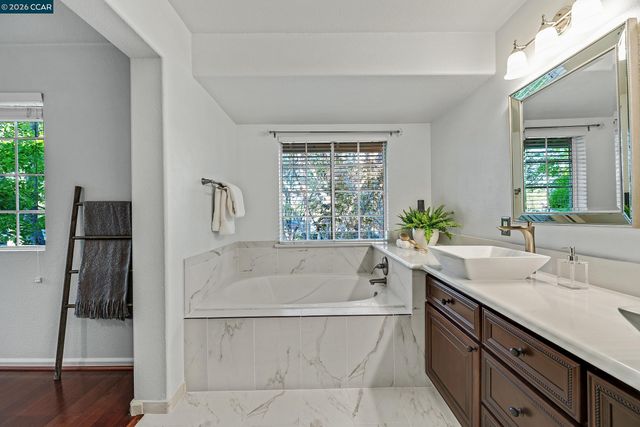 15 Creekside Dr, San Ramon, CA 94583