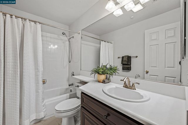 15 Creekside Dr, San Ramon, CA 94583