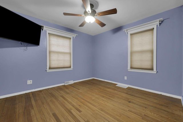 5811 39th AVENUE, Kenosha, WI 53144