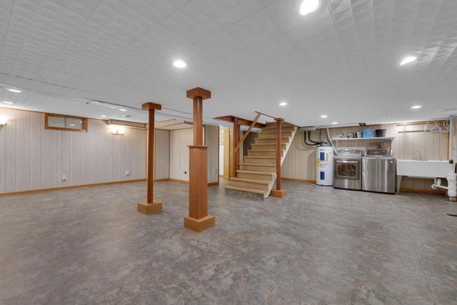 5811 39th AVENUE, Kenosha, WI 53144