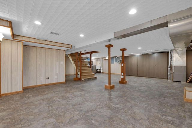 5811 39th AVENUE, Kenosha, WI 53144