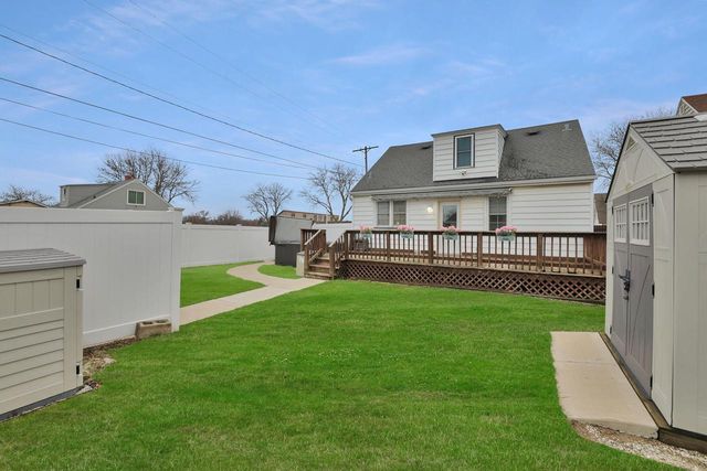 5811 39th AVENUE, Kenosha, WI 53144