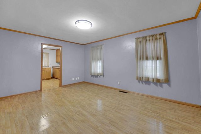 5811 39th AVENUE, Kenosha, WI 53144