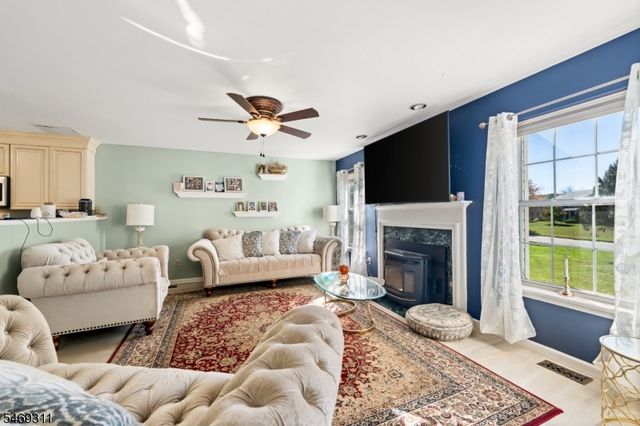 38 Bailey Park Dr, Frankford Twp., NJ 07822