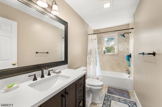 38 Bailey Park Dr, Frankford Twp., NJ 07822