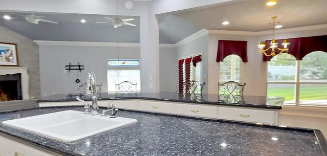 840 Hunterwood Drive, Jasper, TX 75951