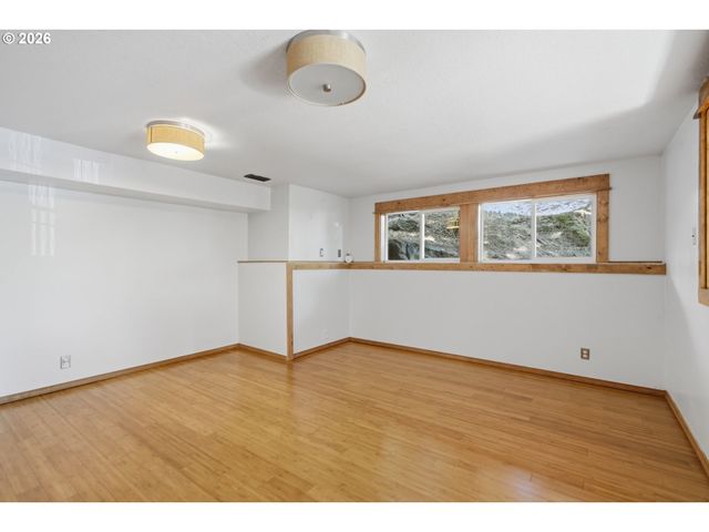 14110 Se FAIROAKS Way, Milwaukie, OR 97267
