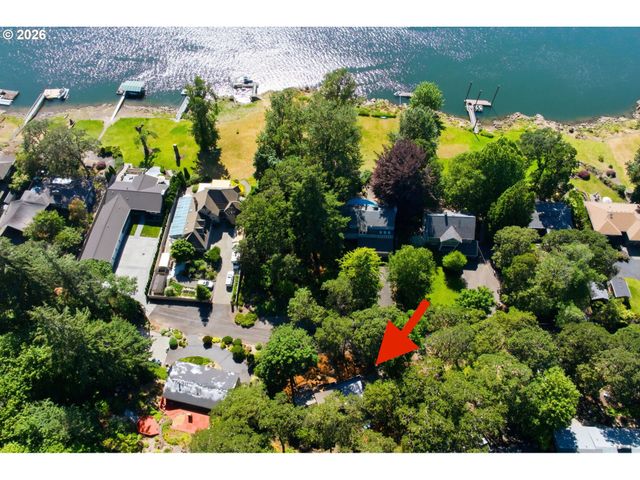 14110 Se FAIROAKS Way, Milwaukie, OR 97267