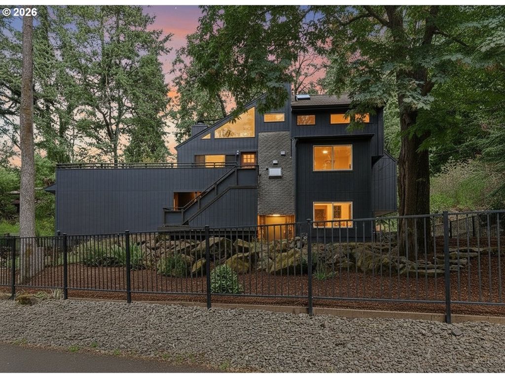 14110 Se FAIROAKS Way, Milwaukie, OR 97267