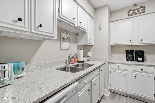 34 S Forest Beach Dr Apt C14, Hilton Head Island, SC 29928