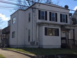 68 Harvard St 2R, Brockton, MA 02301