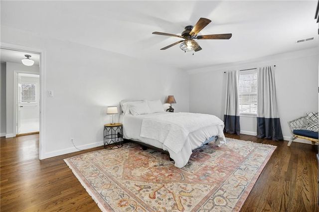 6724 Broadmoor Street, Overland Park, KS 66204