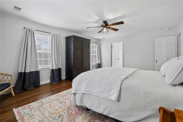 6724 Broadmoor Street, Overland Park, KS 66204