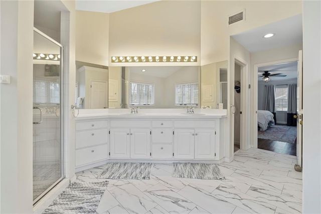 6724 Broadmoor Street, Overland Park, KS 66204