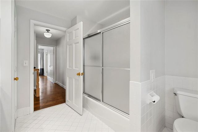 6724 Broadmoor Street, Overland Park, KS 66204