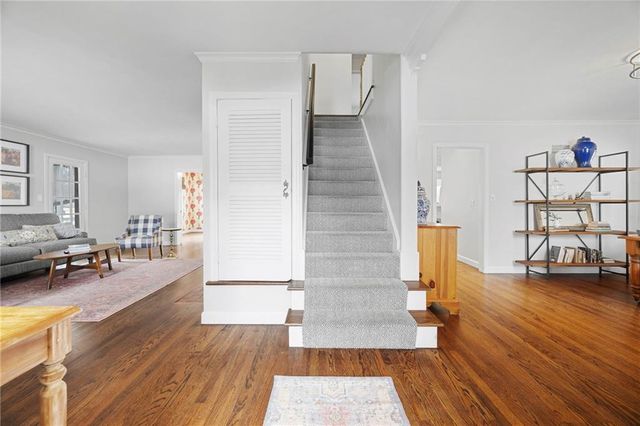 6724 Broadmoor Street, Overland Park, KS 66204