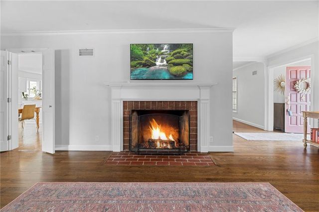 6724 Broadmoor Street, Overland Park, KS 66204