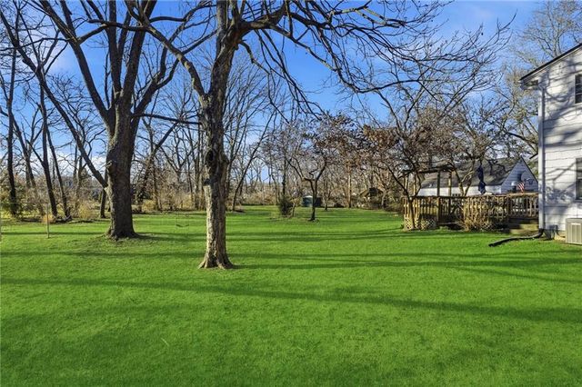 6724 Broadmoor Street, Overland Park, KS 66204