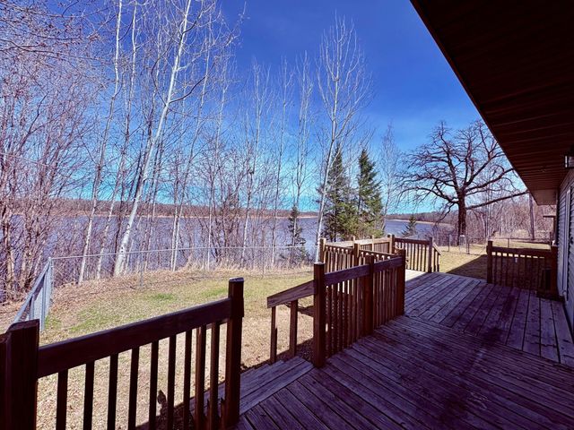 1682 State Highway 11 SE, Baudette, MN 56623