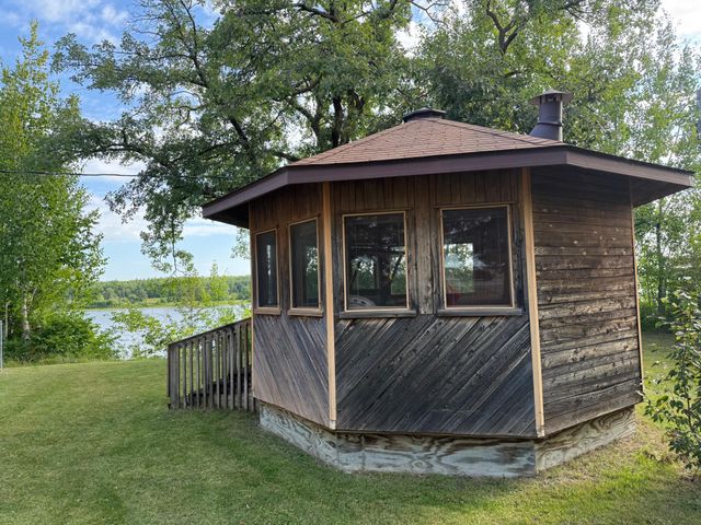1682 State Highway 11 SE, Baudette, MN 56623