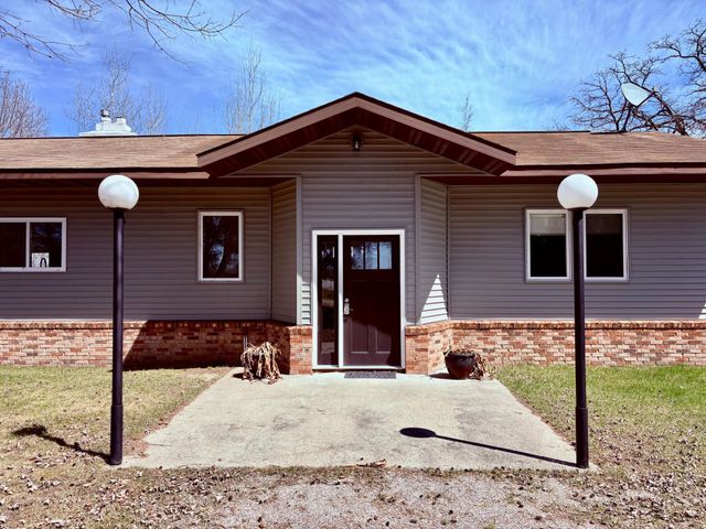 1682 State Highway 11 SE, Baudette, MN 56623