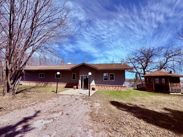 1682 State Highway 11 SE, Baudette, MN 56623