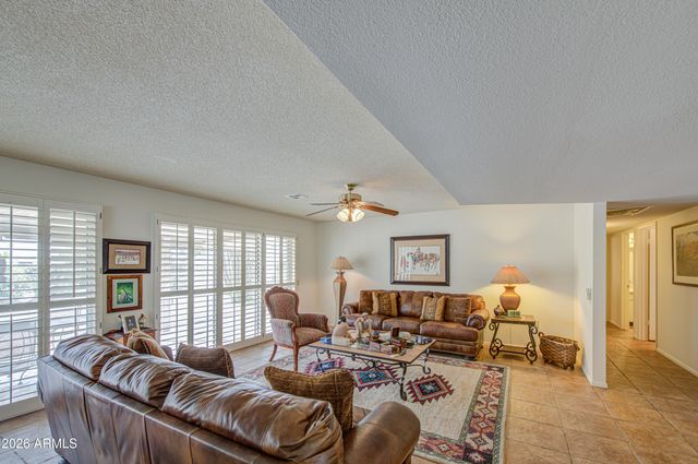 10145 W PIMA Court, Sun City, AZ 85373