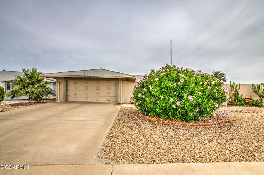 10145 W PIMA Court, Sun City, AZ 85373