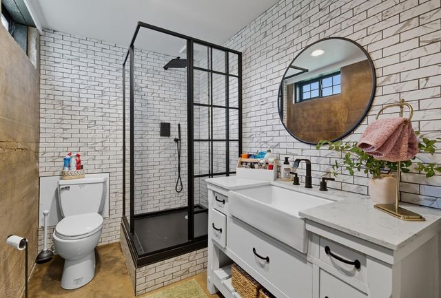 5601 Garst Rd, Modesto, CA 95357