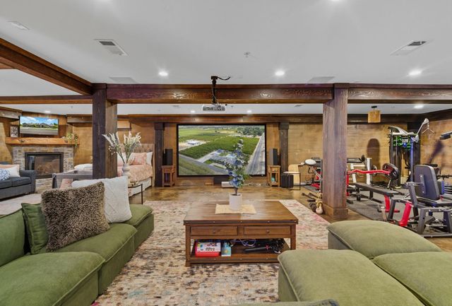 5601 Garst Rd, Modesto, CA 95357