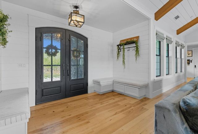 5601 Garst Rd, Modesto, CA 95357