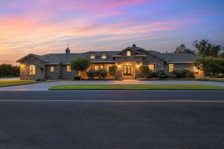 5601 Garst Rd, Modesto, CA 95357