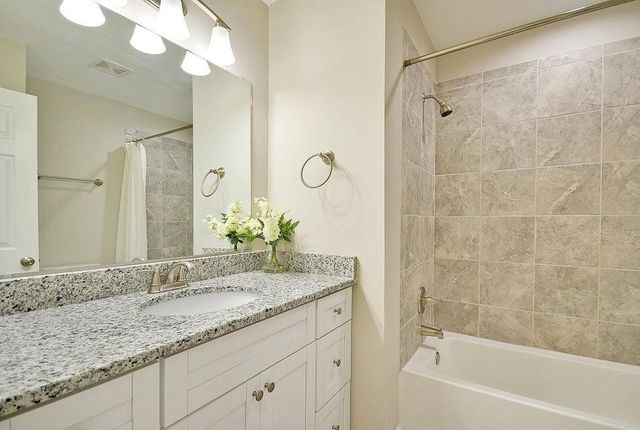 8045 Nantuckett Avenue, North Charleston, SC 29420