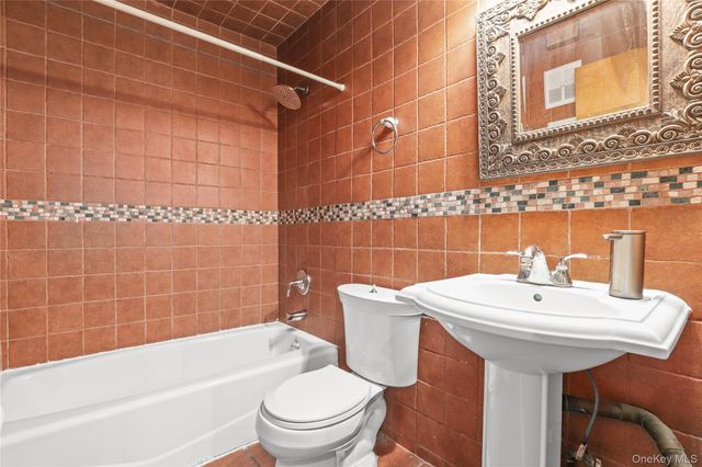 420 Fox Run Lane, Carmel, NY 10512