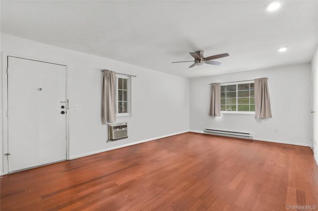 420 Fox Run Lane, Carmel, NY 10512