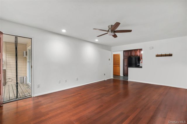 420 Fox Run Lane, Carmel, NY 10512