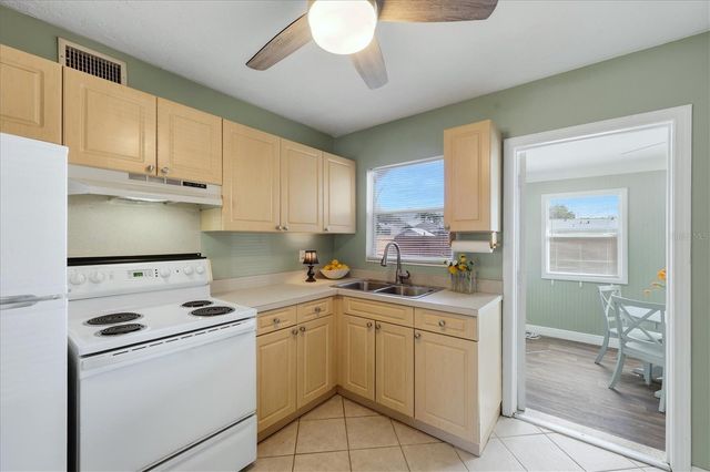 5919 RICHARD PLACE, Sarasota, FL 34231