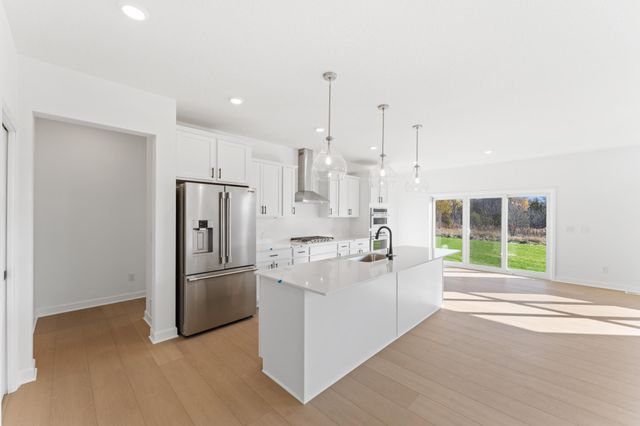 1915 Ravine Road, Carver, MN 55315